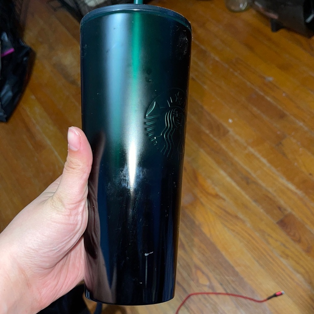 Starbucks Cup - Picture 1 of 3